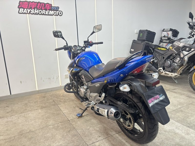 二手豪爵铃木骊驰 GW250