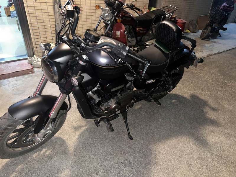 二手QJMOTOR闪300