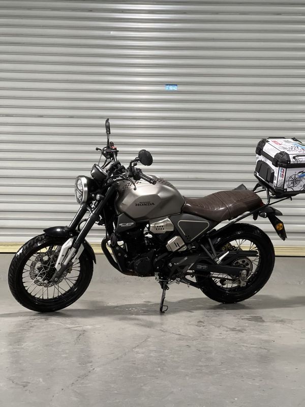 二手五羊本田鸷道 CB190SS