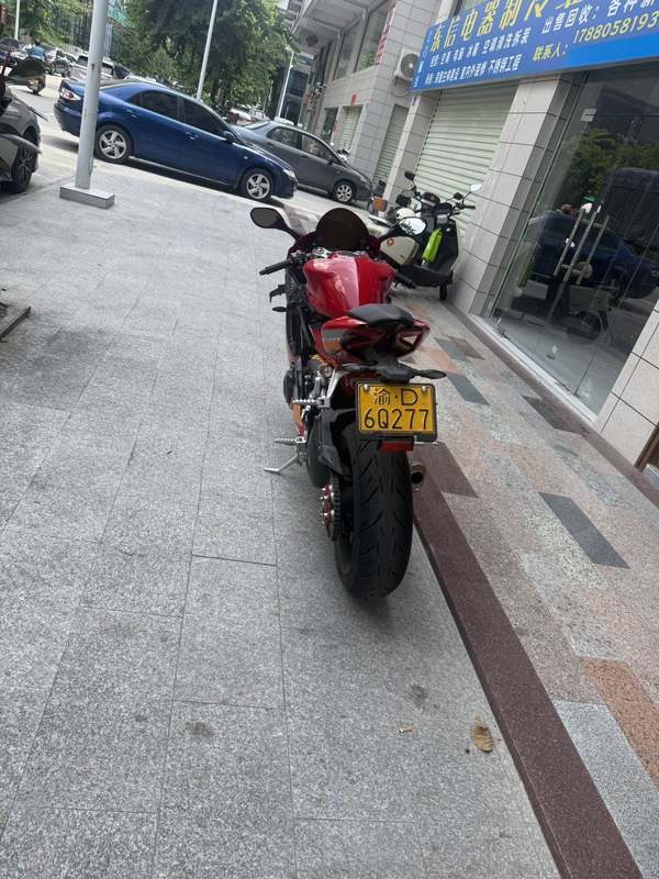 二手摩迪威800RS