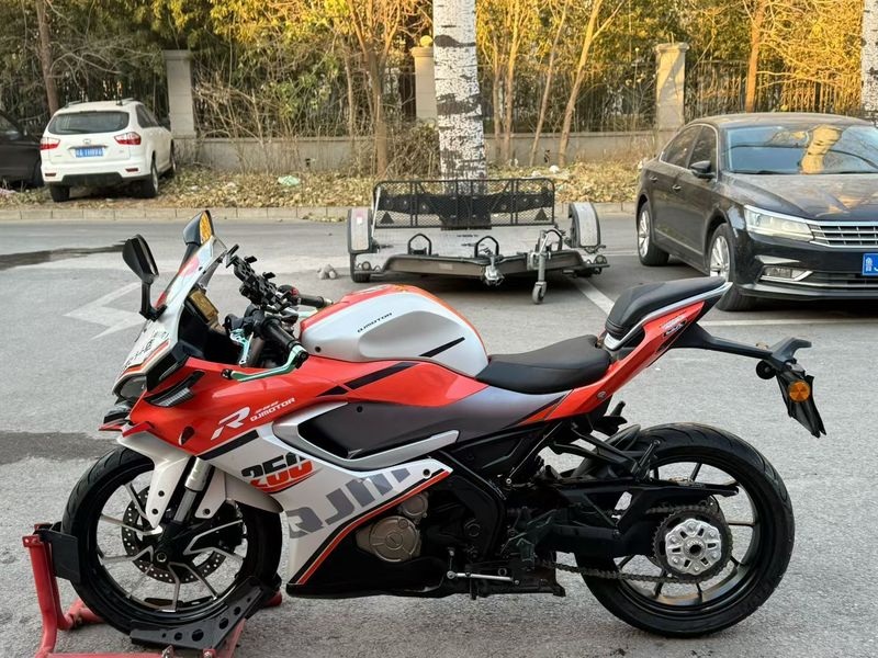 二手QJMOTOR赛250