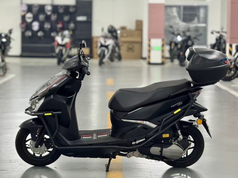 二手QJMOTOR鸿150RS