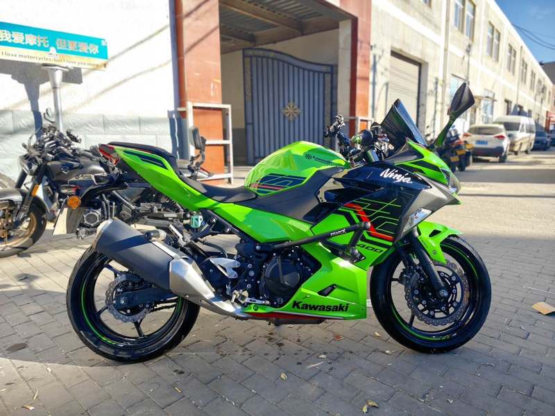 二手川崎Ninja 400