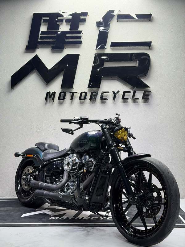 二手哈雷戴维森突破者 Breakout