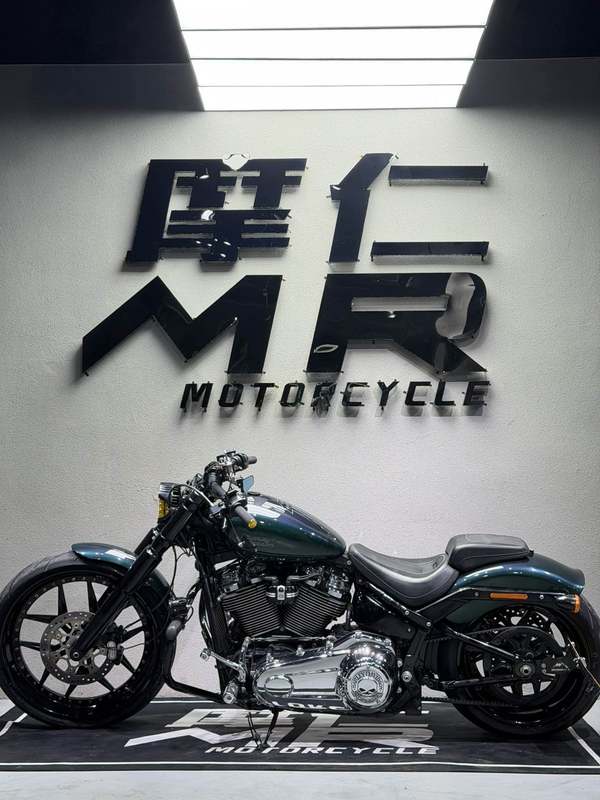 二手哈雷戴维森突破者 Breakout