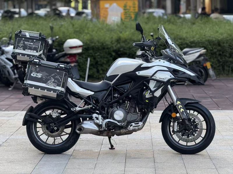 二手贝纳利金鹏 TRK502