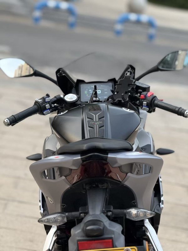 二手贝纳利龙卷风 Tornado 302R