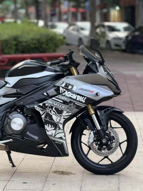 二手贝纳利龙卷风 Tornado 302R