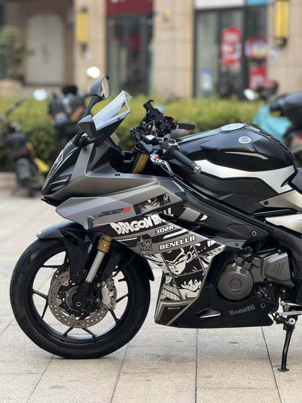 二手贝纳利龙卷风 Tornado 302R