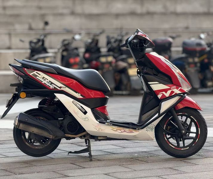 二手五羊本田NX125