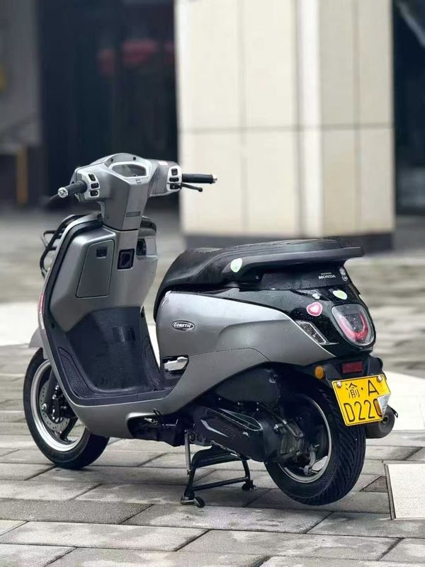 二手新大洲本田NS125LA