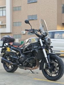 二手贝纳利幼狮 Leoncino 800