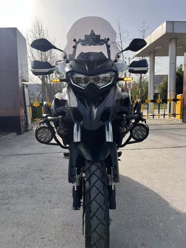 二手贝纳利TRK552