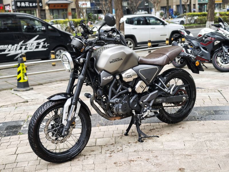 二手五羊本田鸷道 CB190SS