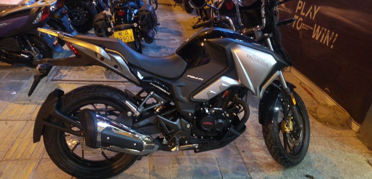 二手五羊本田猛鸷 CB190X