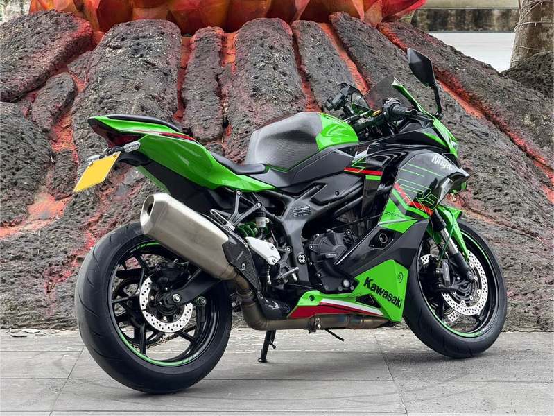 二手川崎ZX-4R