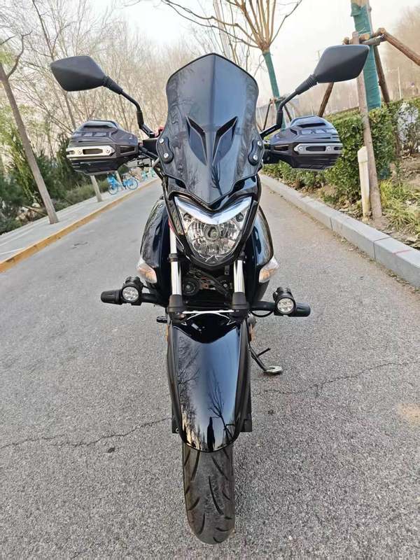 二手豪爵铃木骊驰 GW250