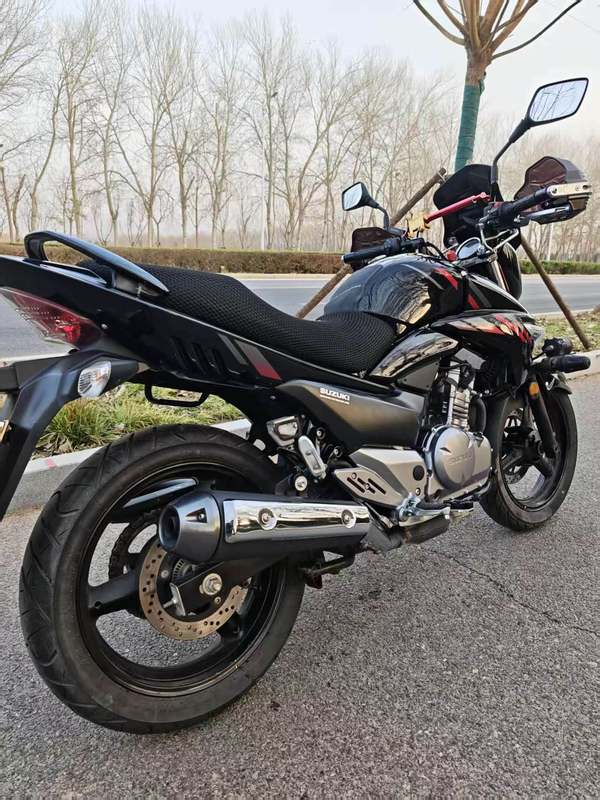二手豪爵铃木骊驰 GW250