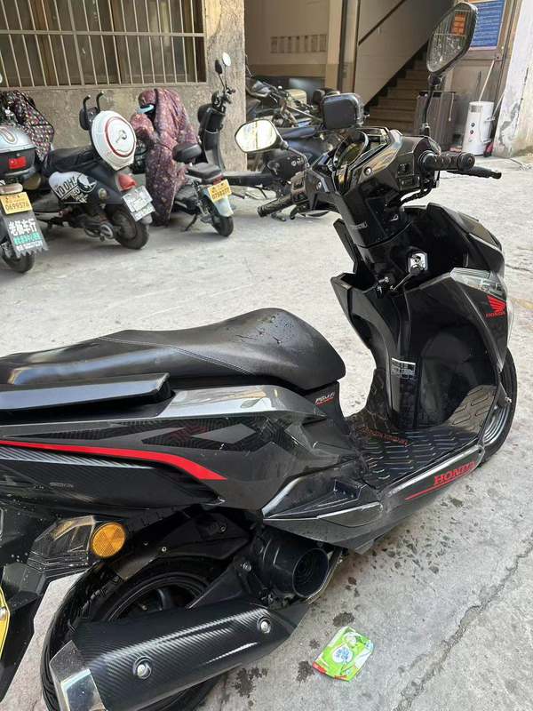 二手新大洲本田裂行 RX125Fi