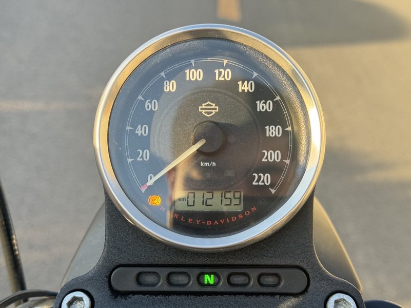 二手哈雷戴维森Iron883 硬汉