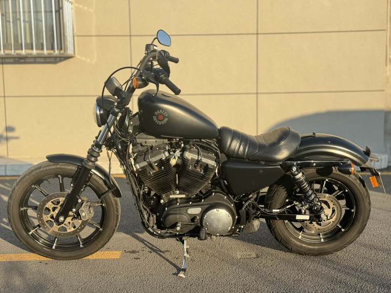 二手哈雷戴维森Iron883 硬汉