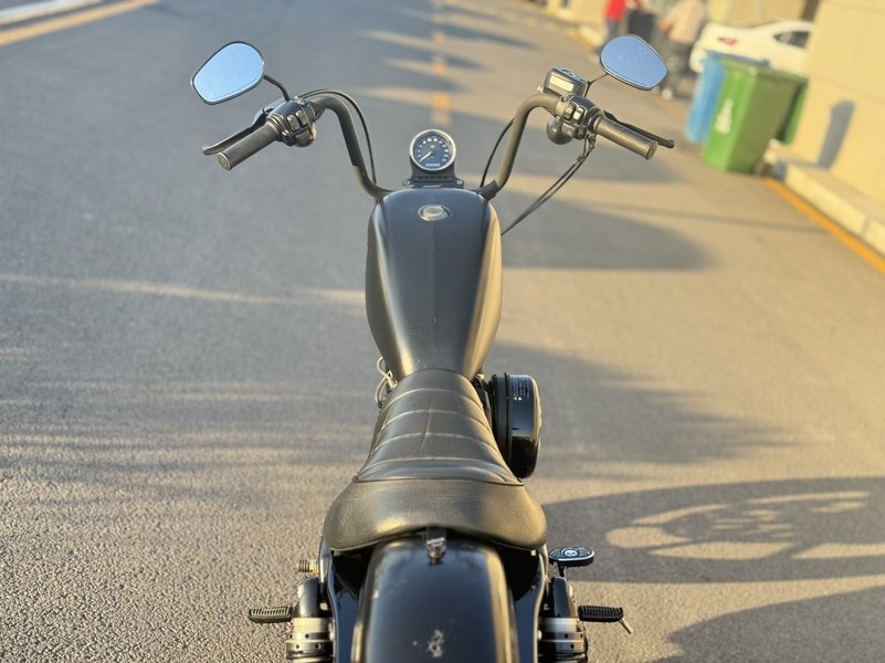 二手哈雷戴维森Iron883 硬汉