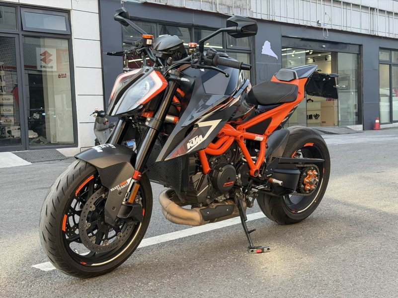 二手KTMR2R1290 Super Duke