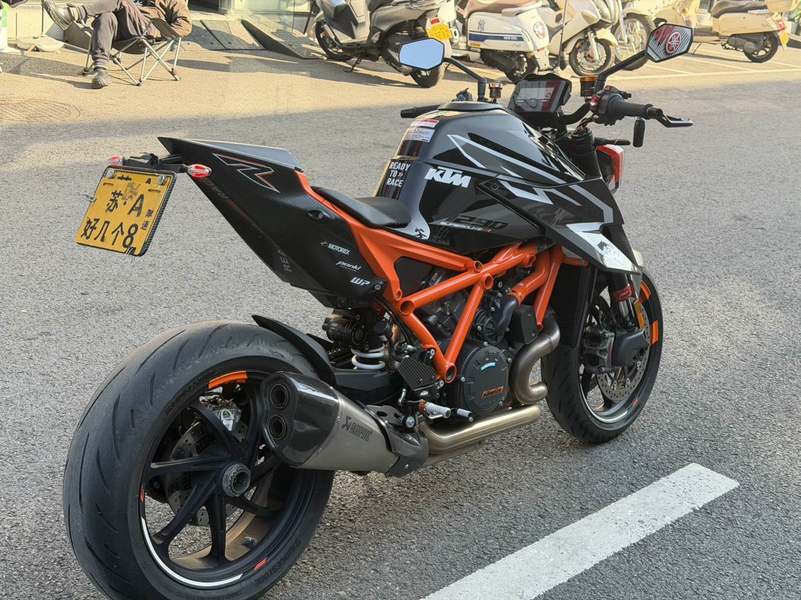 二手KTMR2R1290 Super Duke