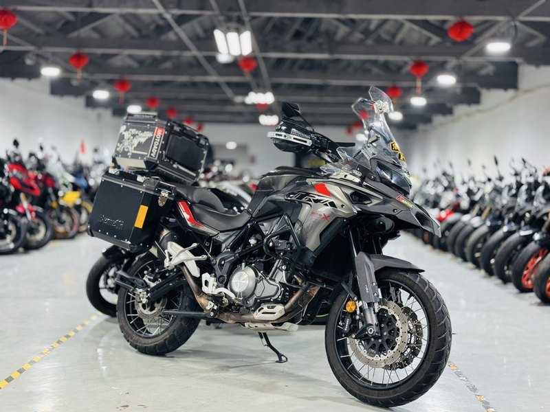 二手贝纳利金鹏 TRK502