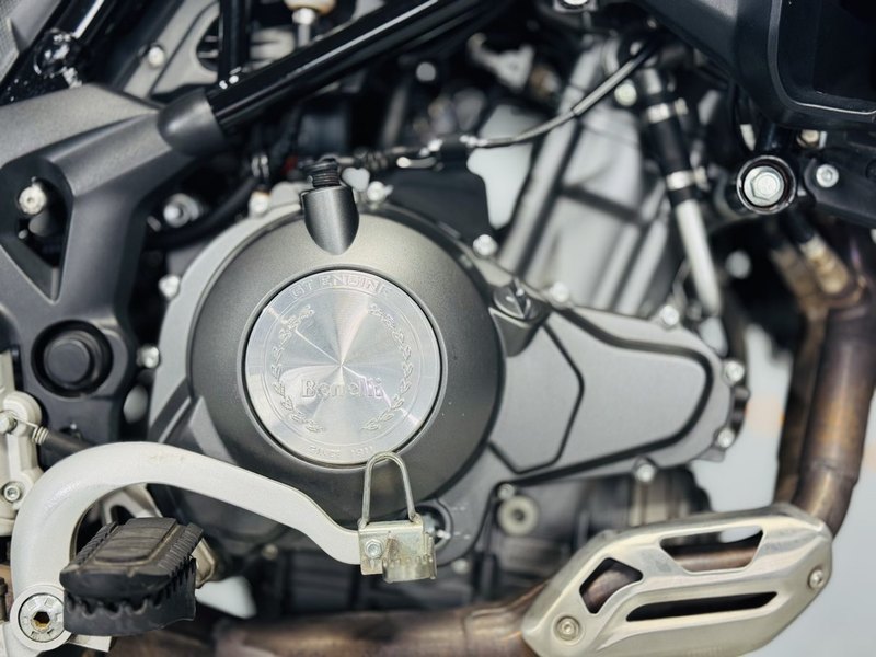 二手贝纳利金鹏 TRK502