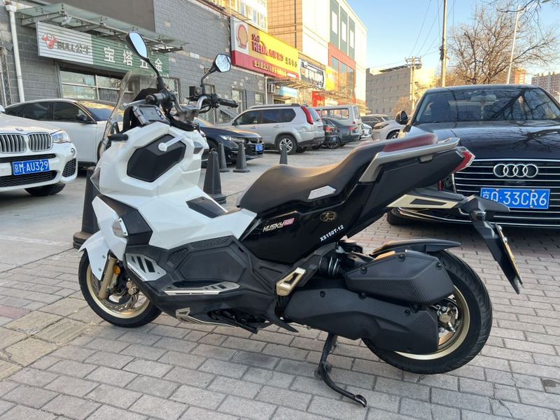 二手三阳哈士奇 Husky ADV150