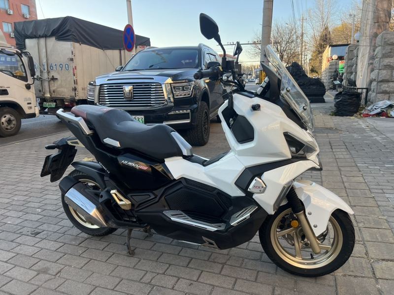 二手三阳哈士奇 Husky ADV150