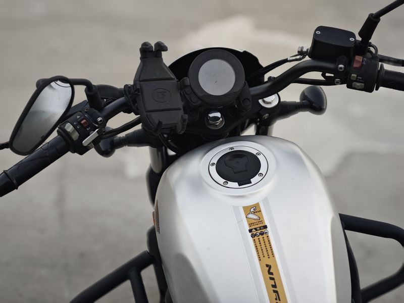 二手香帅苍云 500