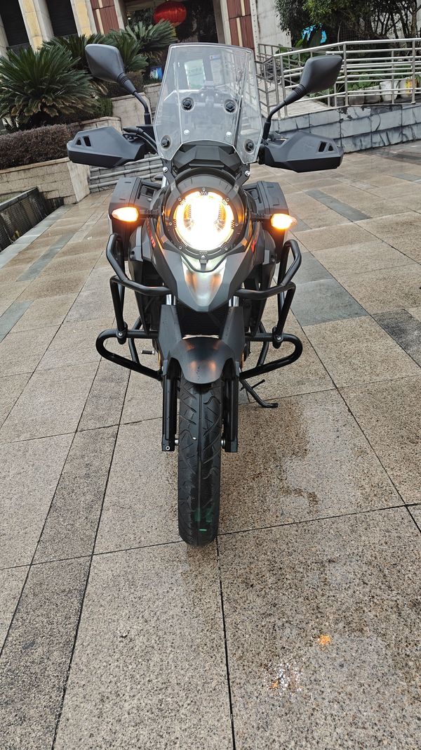 二手豪爵铃木DL250