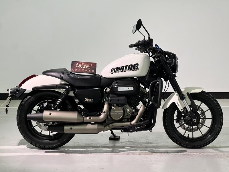 二手QJMOTOR闪300