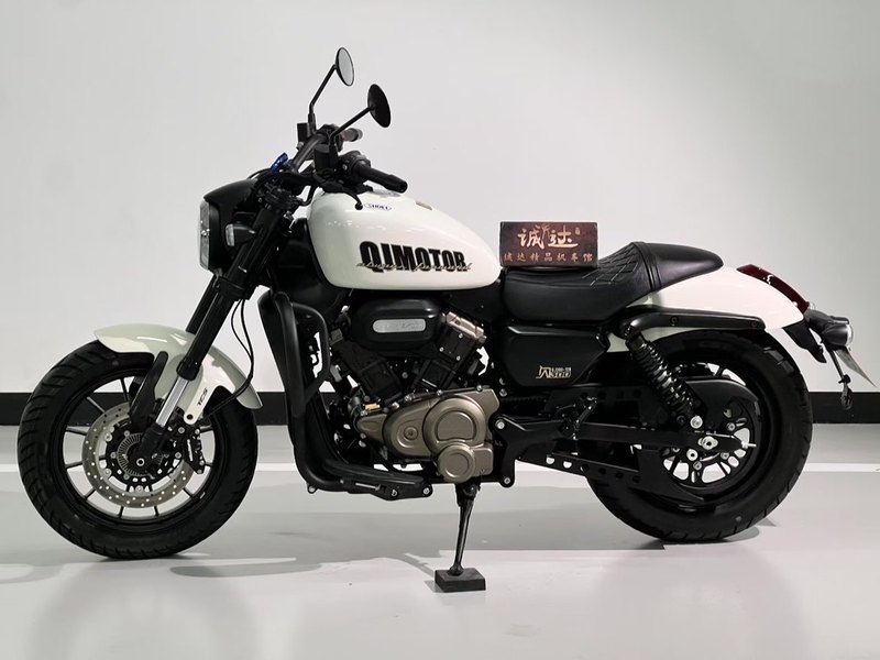 二手QJMOTOR闪300