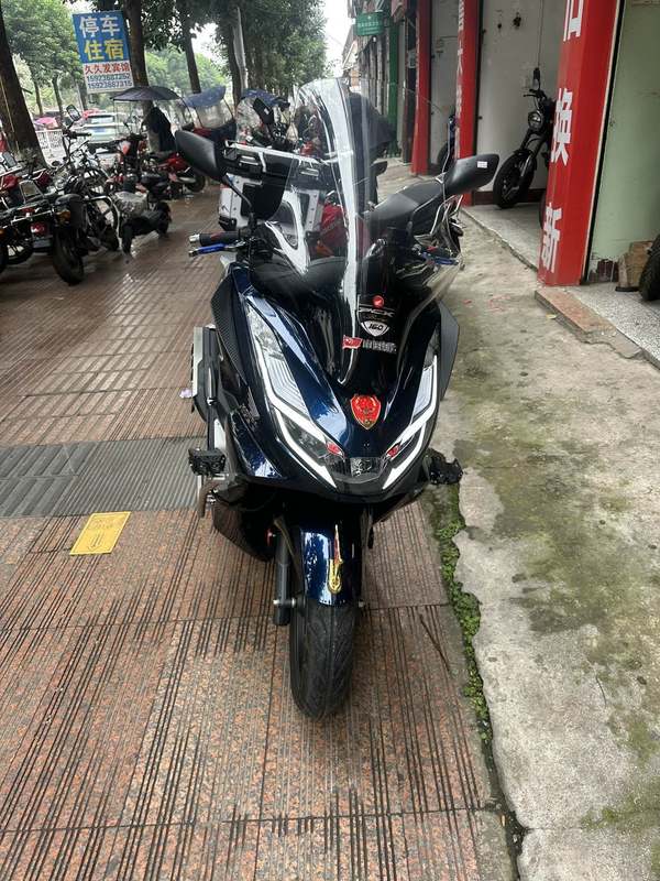 二手五羊本田PCX