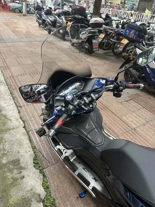 二手五羊本田PCX