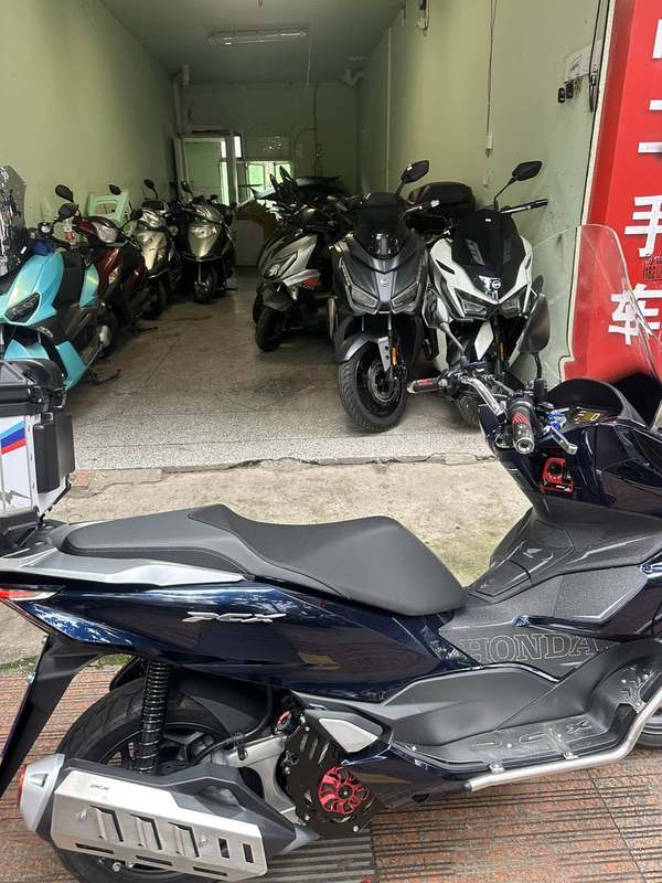 二手五羊本田PCX