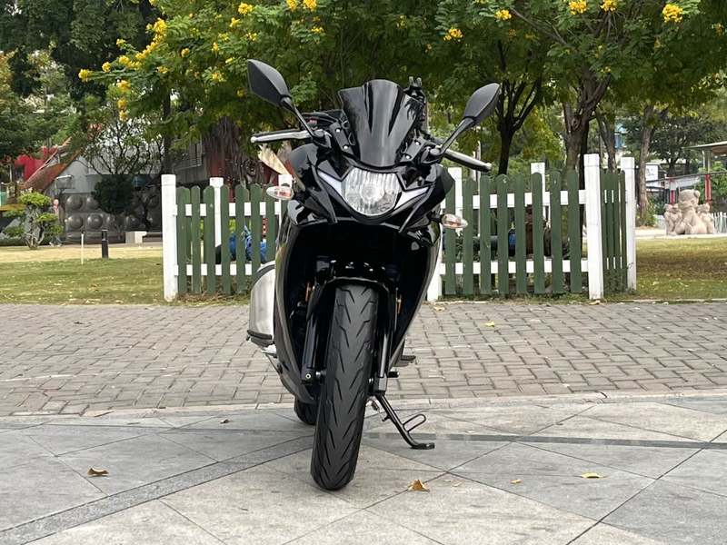 二手豪爵铃木GSX250R