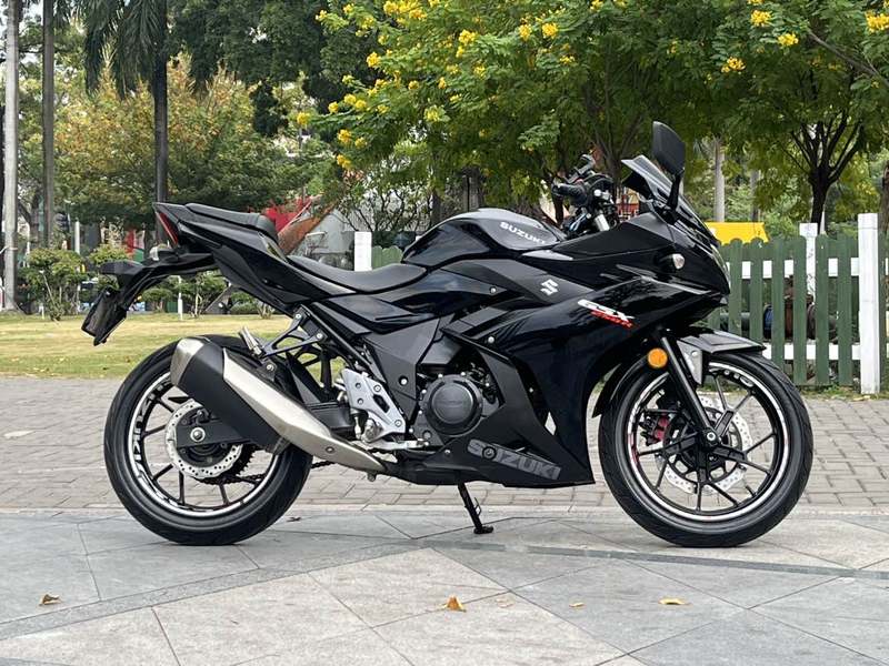二手豪爵铃木GSX250R