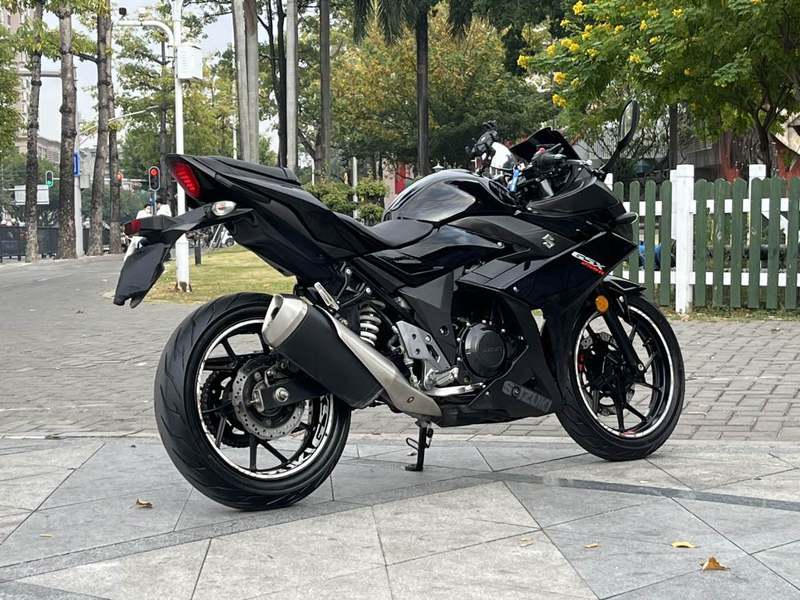二手豪爵铃木GSX250R