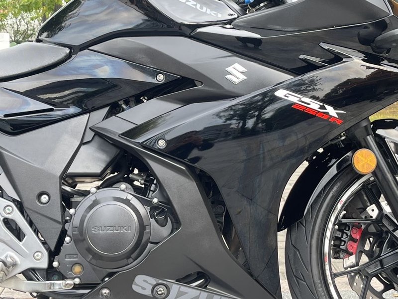 二手豪爵铃木GSX250R