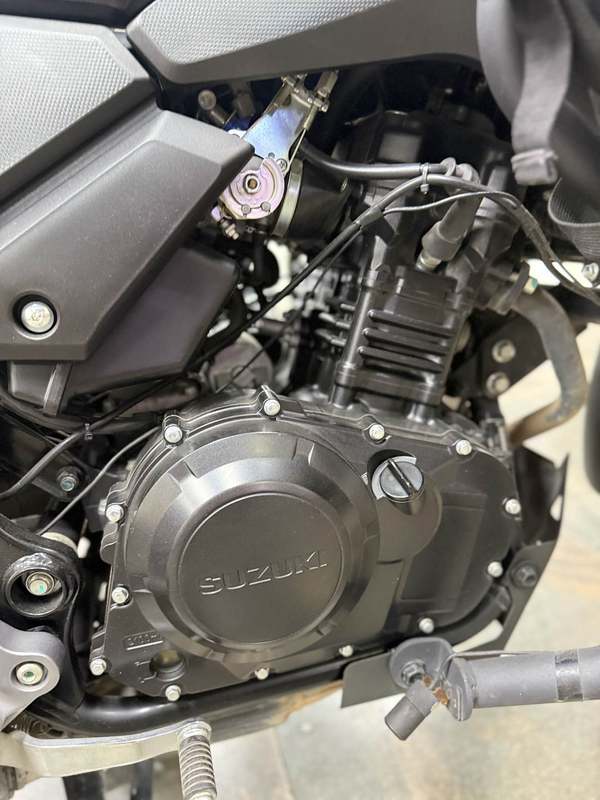 二手豪爵铃木DL250