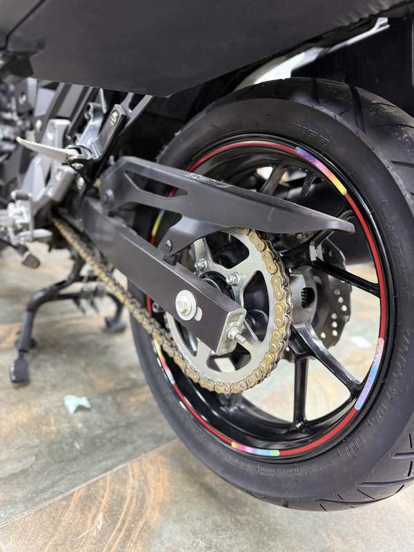 二手豪爵铃木DL250