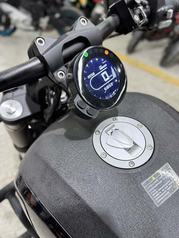 二手奔达Rock300 灰石