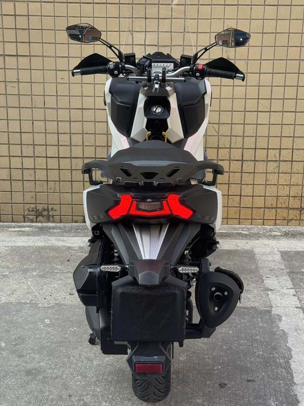 二手三阳哈士奇 Husky ADV300