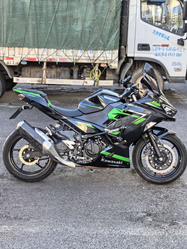 二手川崎Ninja 400