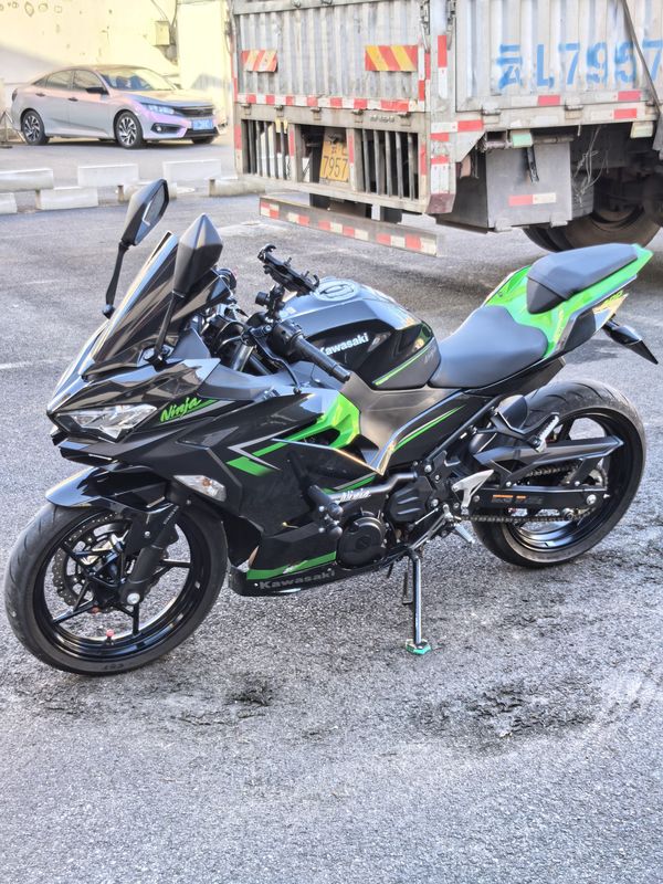 二手川崎Ninja 400