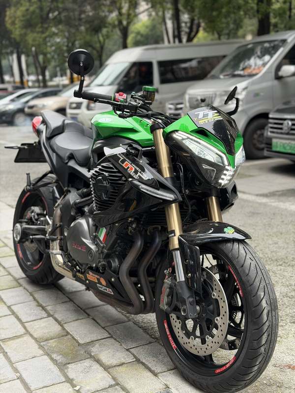 二手贝纳利TNT899